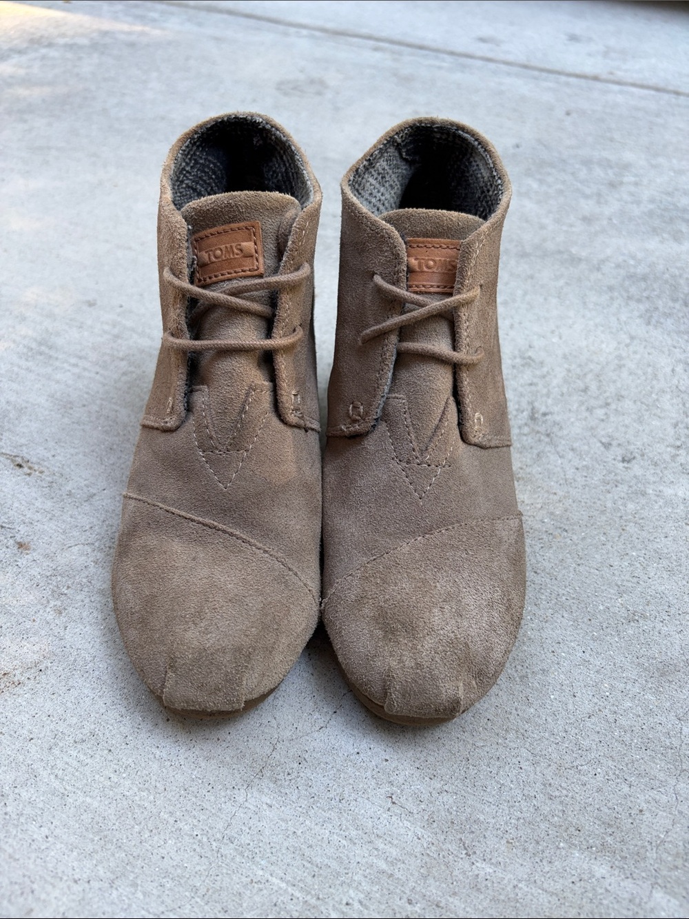 TOMS Suede Dessert Wedge - Size 6.5